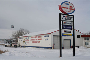 Darryl's Tire & Service Center Banner